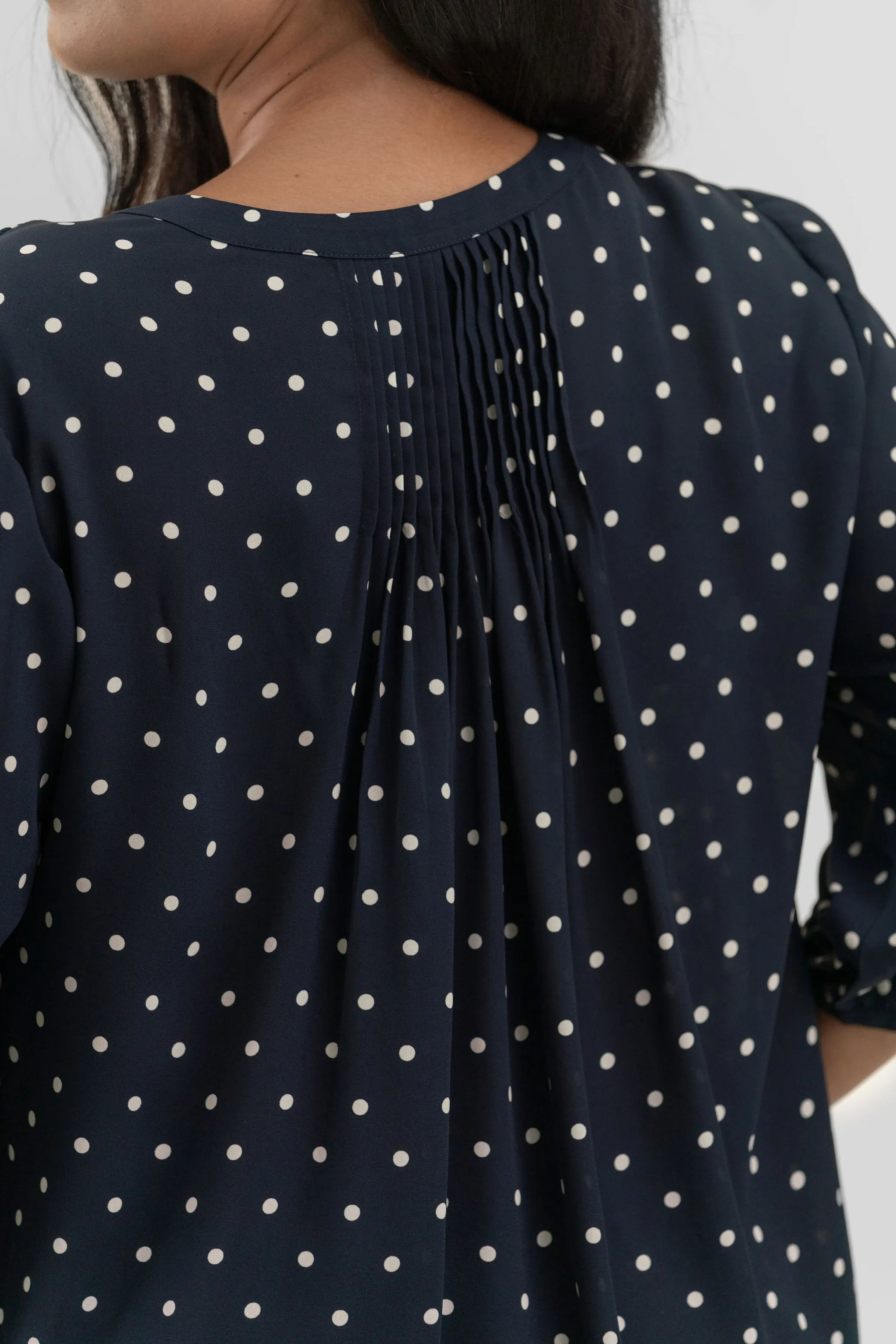 PINTUCK BLOUSE - Indigo Dot